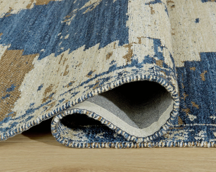 Varnler - Rug image 3