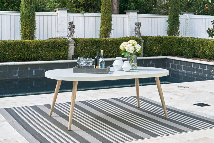 Seton Creek - Oval Dining Table With Umb Opt - White image 2
