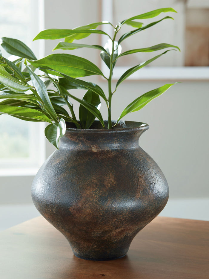 Laddlow - Vase - Antique Brown image 2