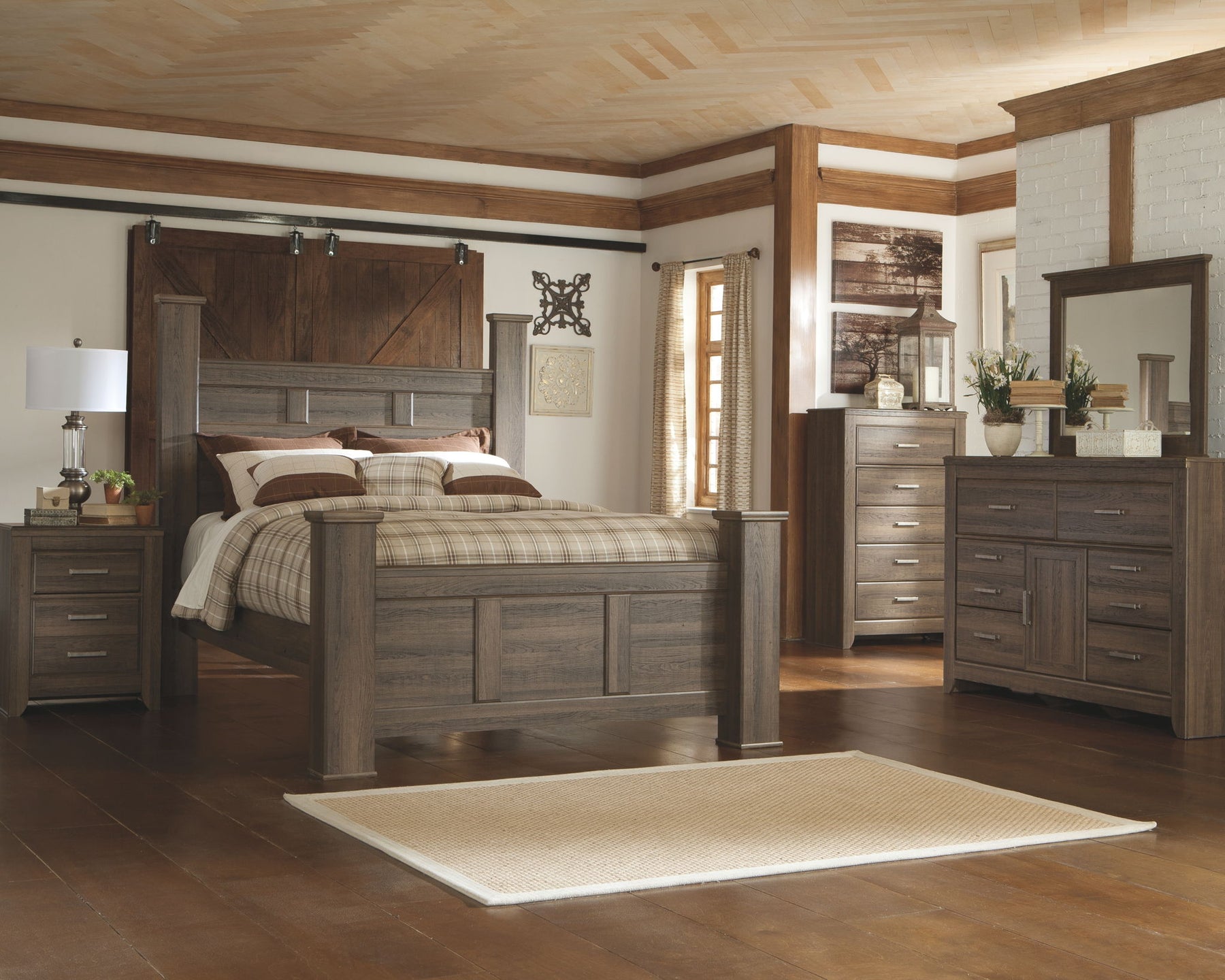 Dark Brown / 6 Pc. Bed, Dresser, Mirror, Chest / California King