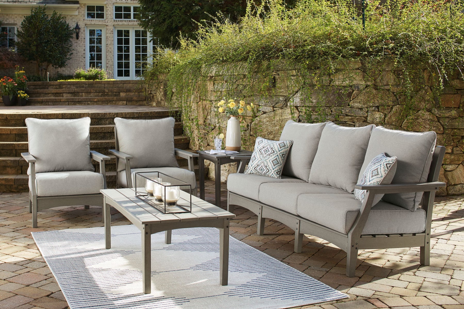 Gray / 5 Pc. Sofa, 2 Chairs, Cocktail Table, End Table