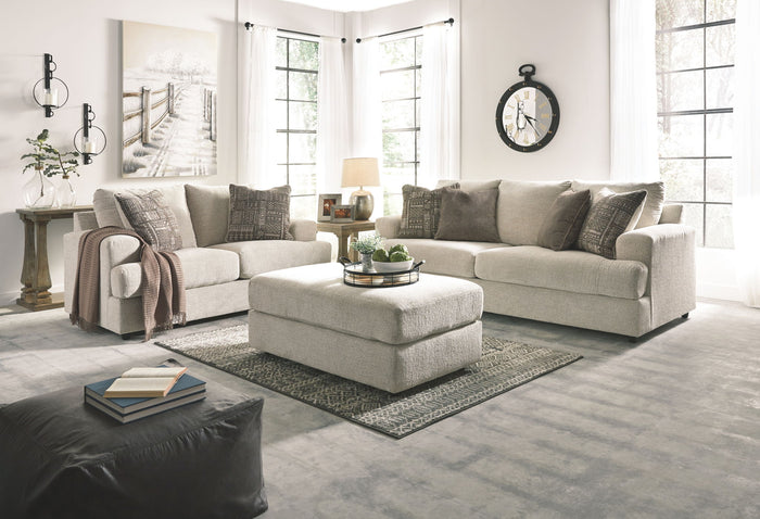 Soletren - Living Room Set image 1
