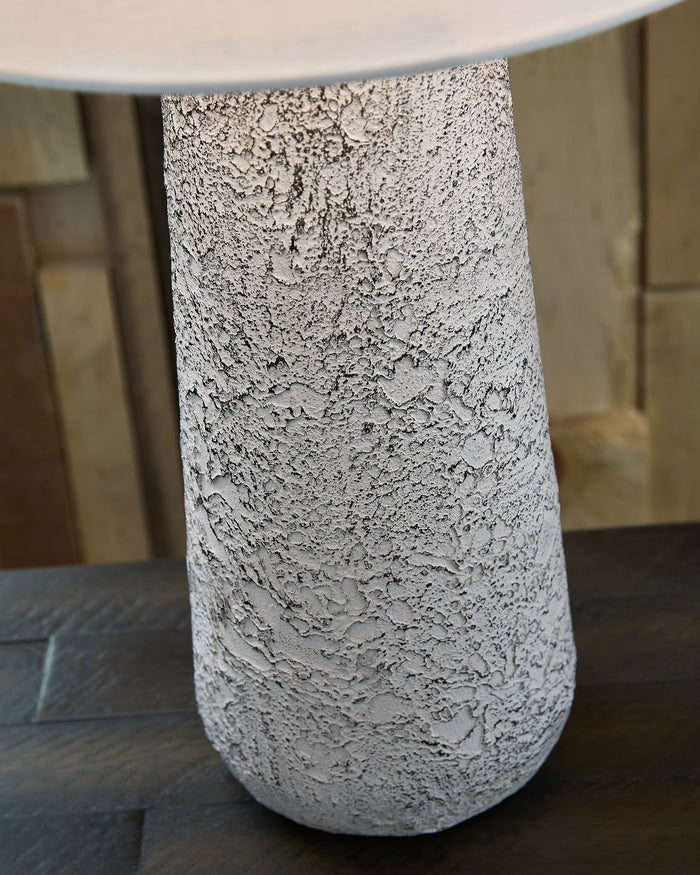 Chaston - Metal Table Lamp (Set of 2) image 2