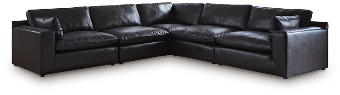 Emilia - Sectional image 2
