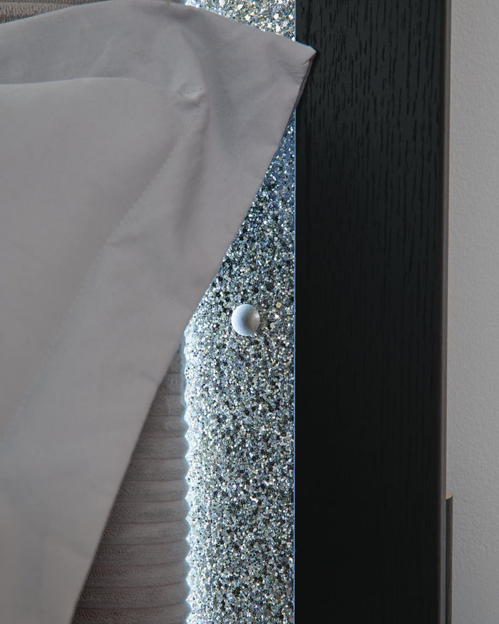 Maeling - Upholstered Panel Headboard image 8
