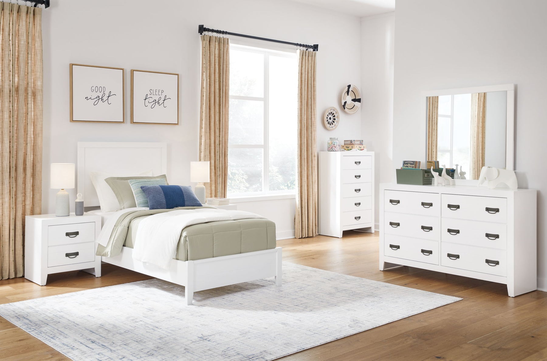 White / 5 Pc. Bed, Dresser, Mirror, Chest / California King