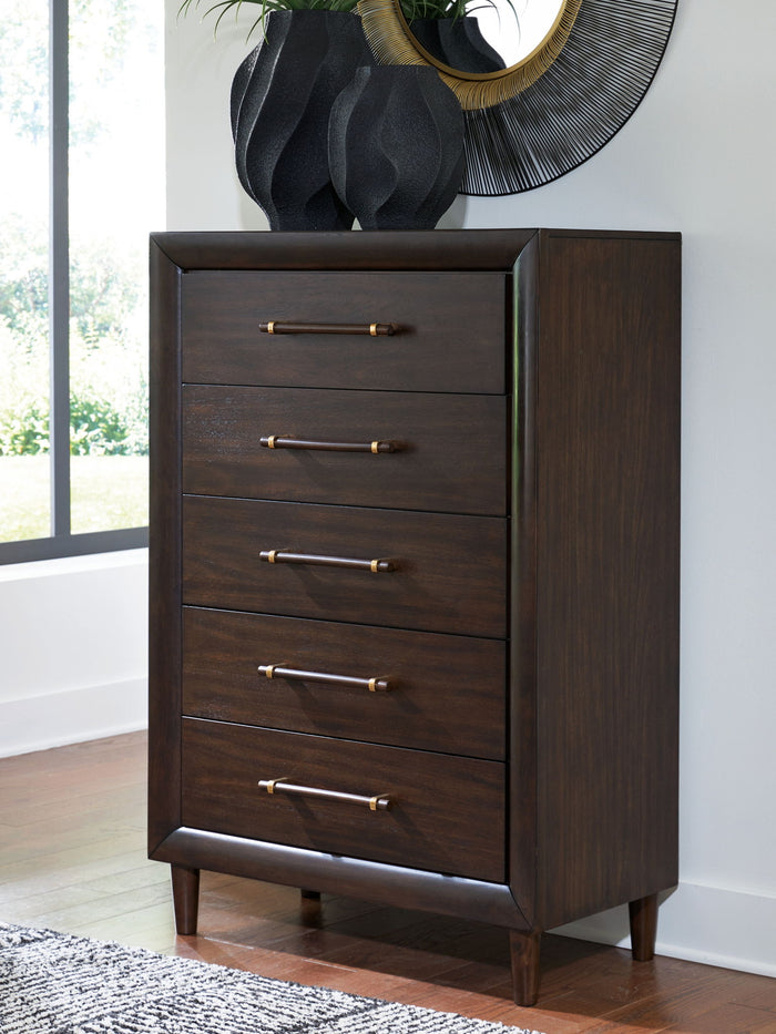 Dantenton - Five Drawer Chest - Merlot image 2