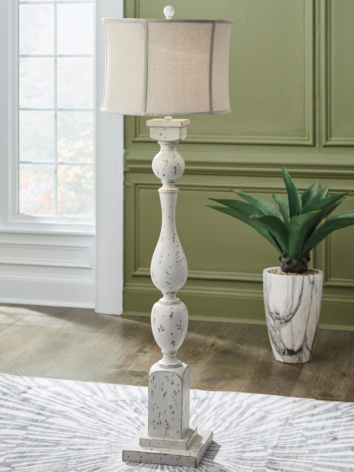 Madsbrook - Poly Lamp image 3
