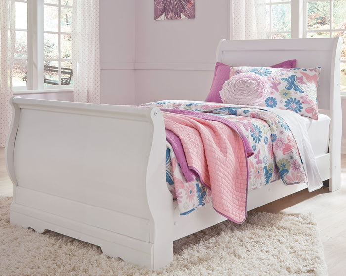 Anarasia - Sleigh Bed image 2