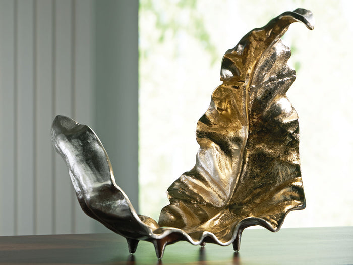 Darinsen - Sculpture - Gold / Silver Finish image 3