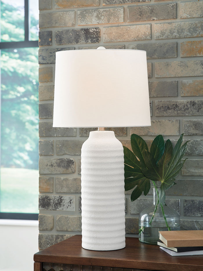 Vauville - Poly Table Lamp (Set of 2) - White image 3