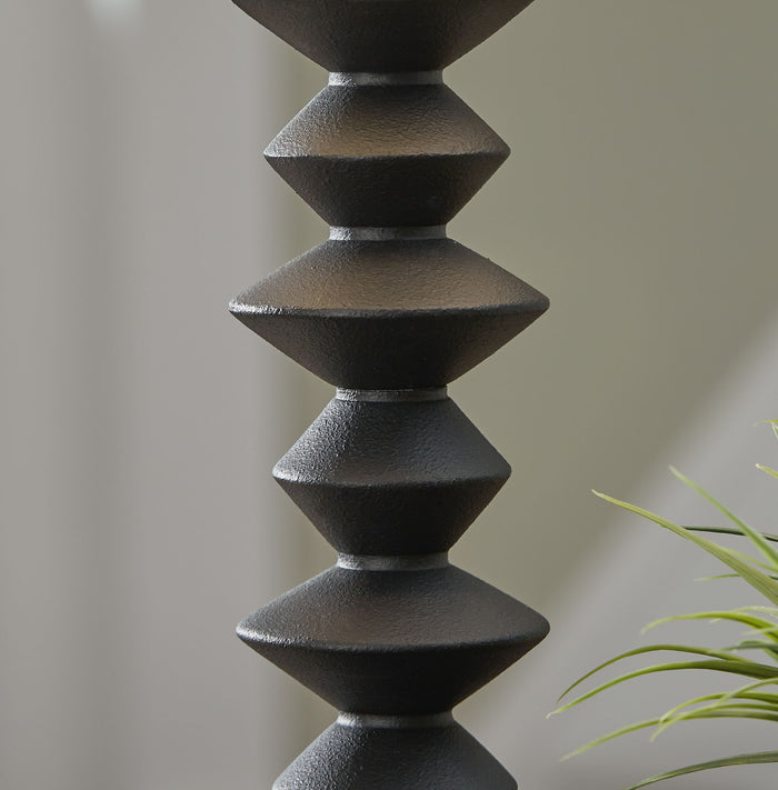 Luanndon - Poly Buffet Lamp - Black image 2