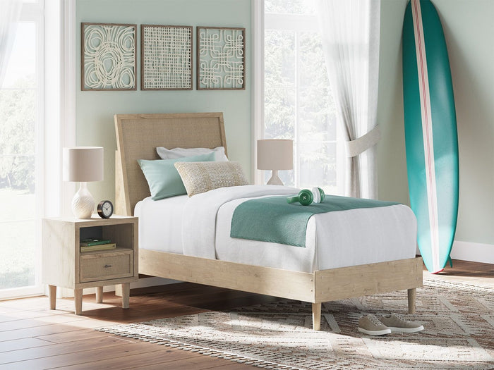 Cielden - Panel Bed image 2