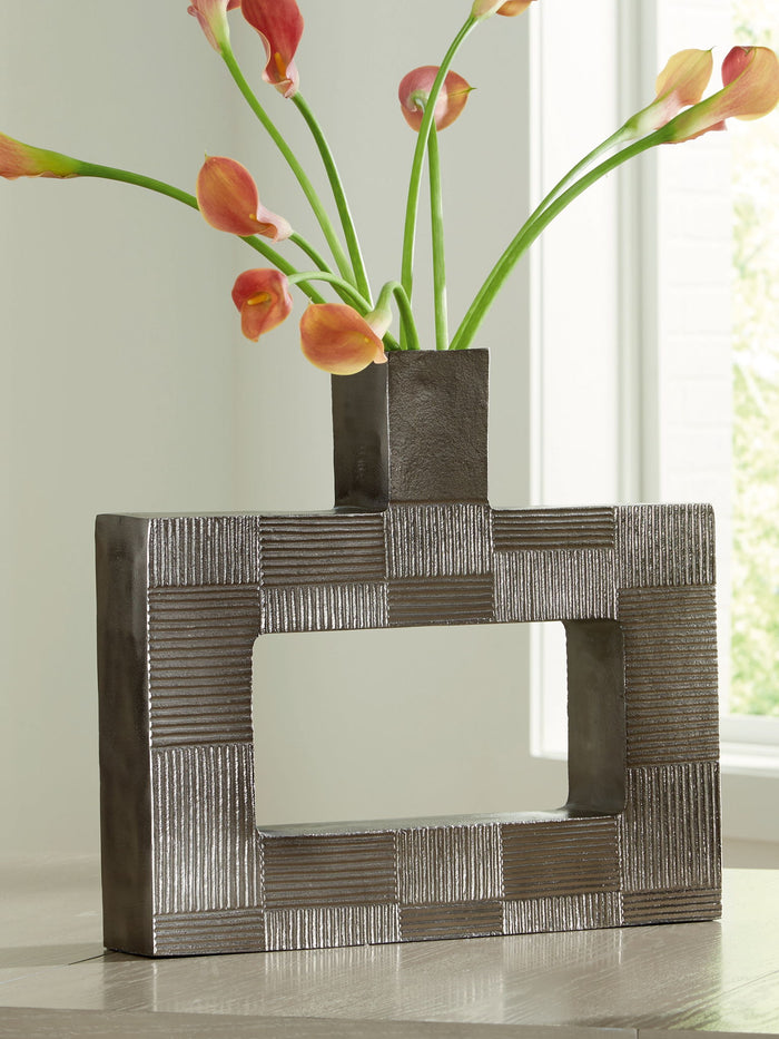 Wrengrove - Vase image 4
