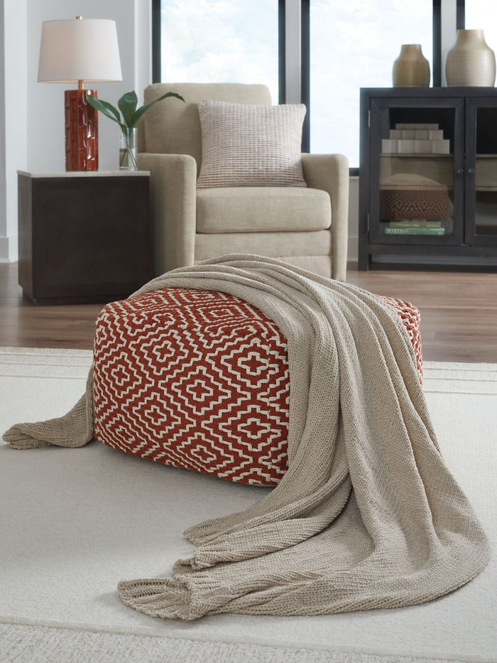 Anawood - Throw image 9