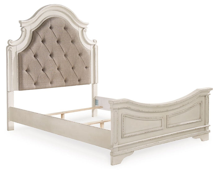 Realyn - Upholstered Panel Bed image 3