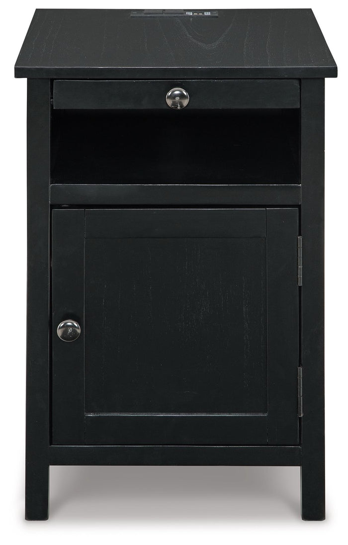 Treytown - Chair Side End Table image 7