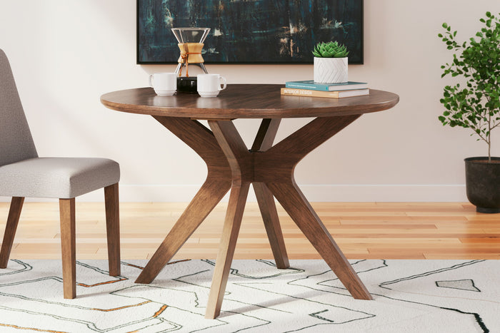 Lyncott - Dining Room Table Set image 5