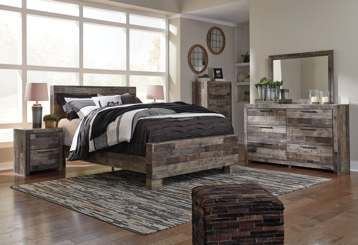 Derekson - Five Drawer Chest - Multi Gray image 4