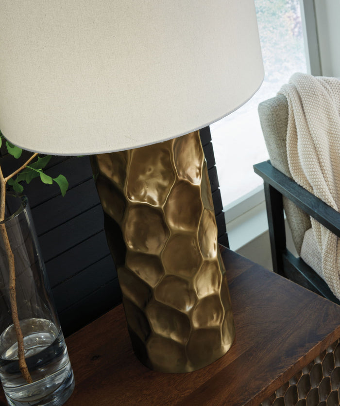 Marshawn - Metal Table Lamp - Gold Finish image 3