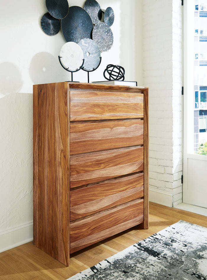 Dressonni - Five Drawer Chest - Brown image 2