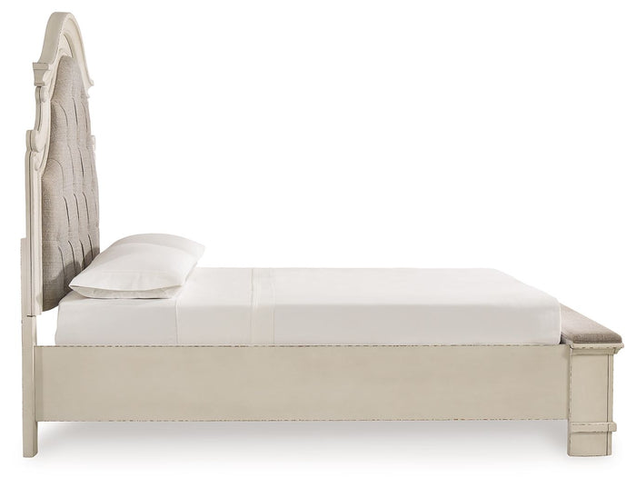 Realyn - Storage Bed image 3