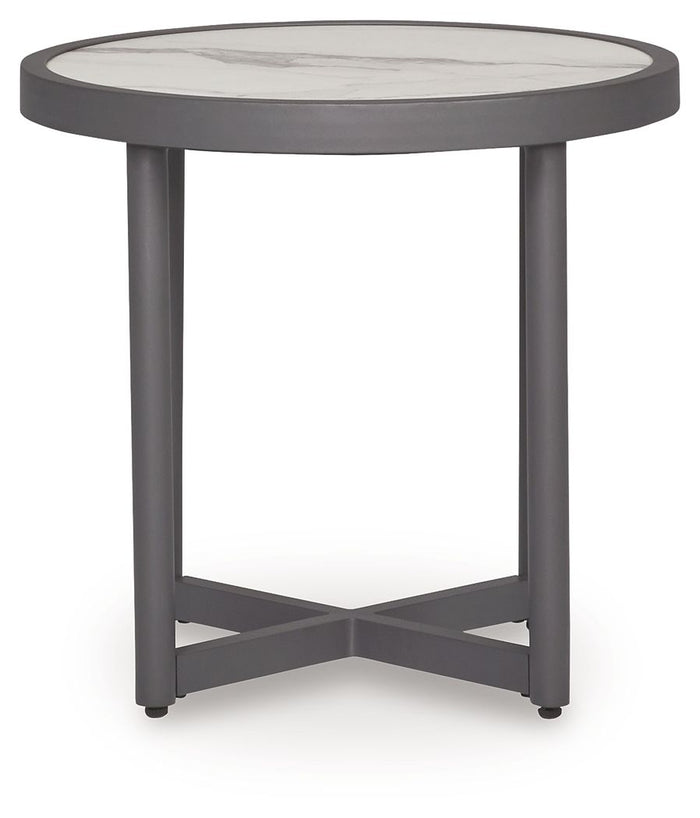 Ocean Beach - Round Table image 4
