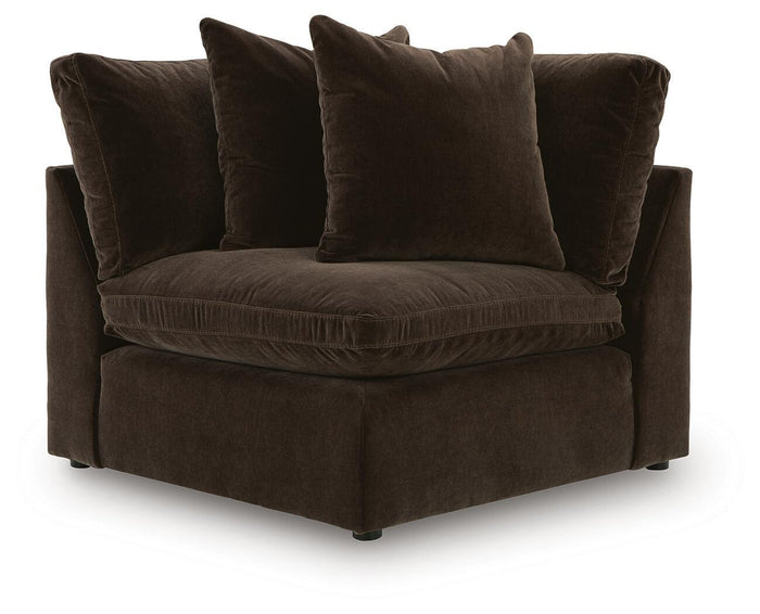 Maxton Heights - 8 Piece Sectional image 4