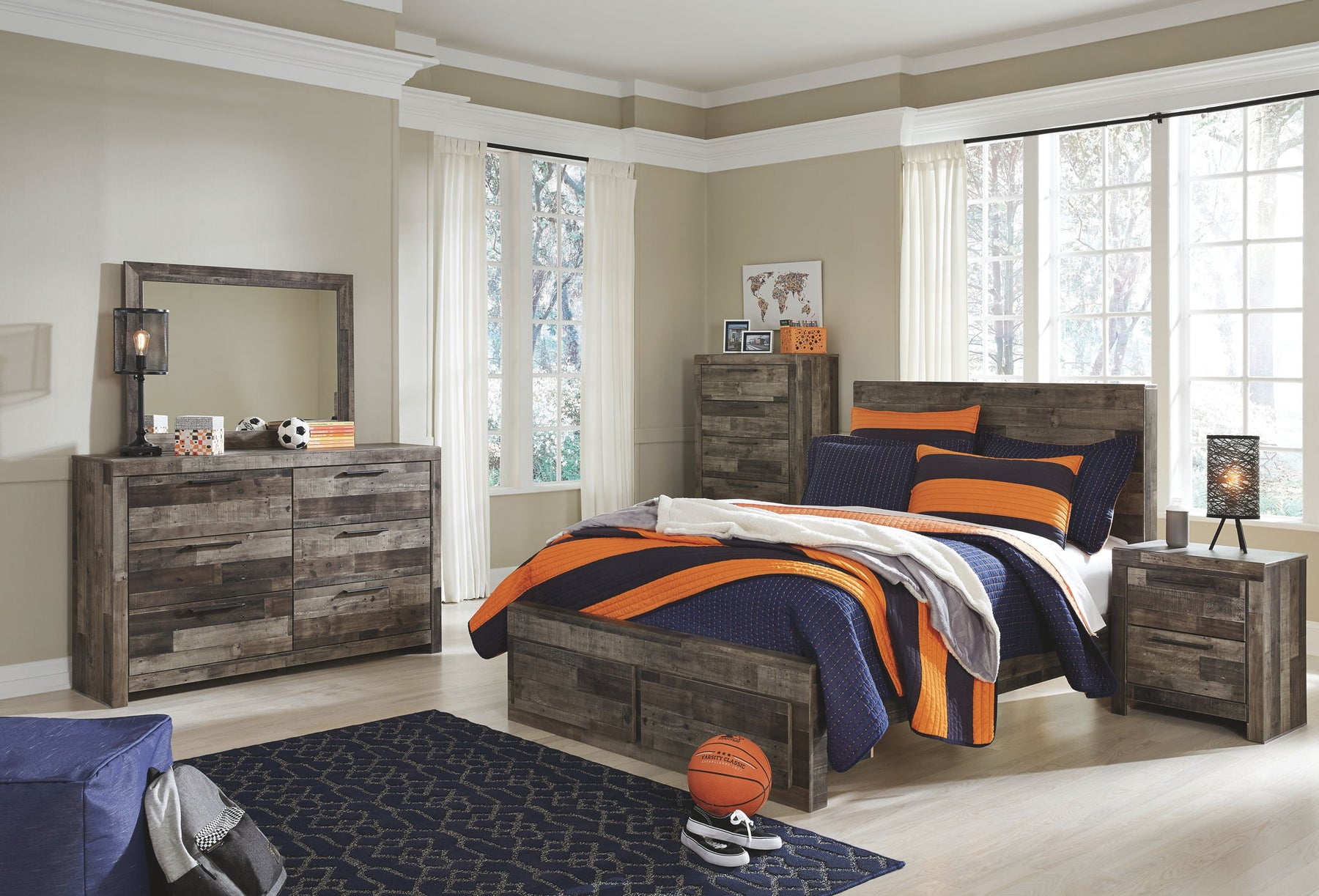 9 Pc. Bed, Dresser, Mirror, Chest, 2 Nightstands / Full / 2 Drawers