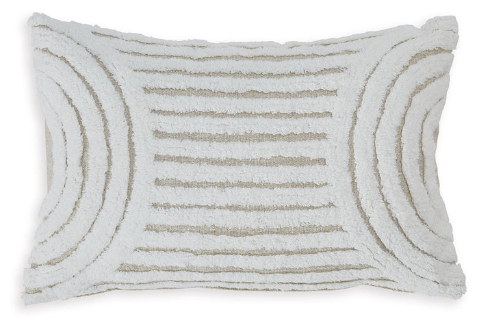 Farissen - Pillow image 1