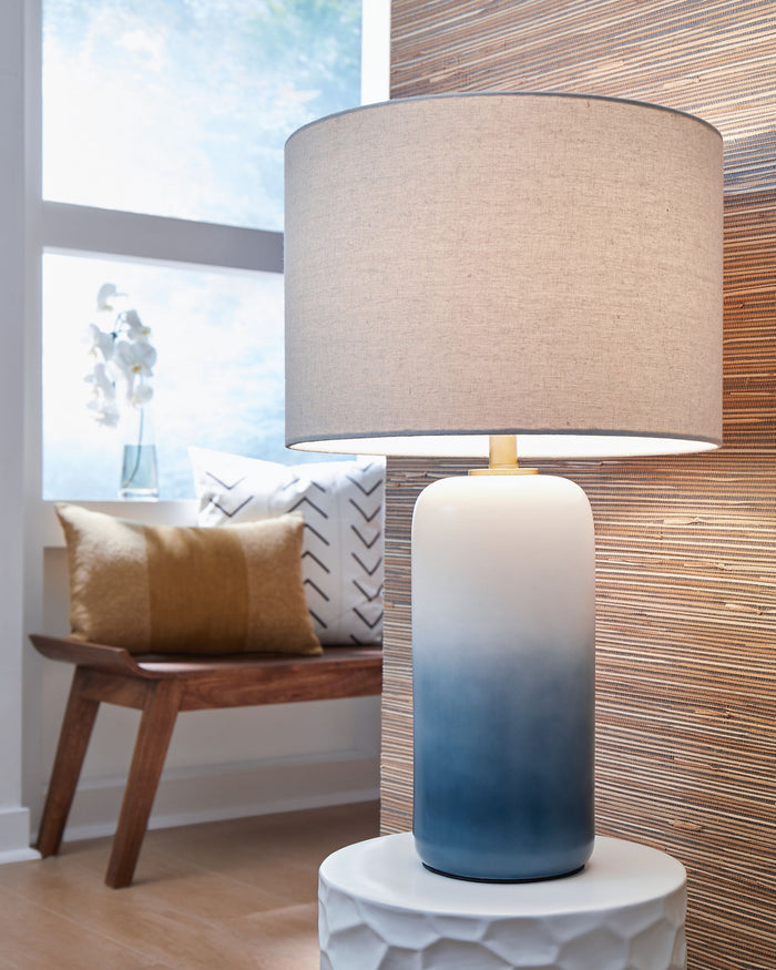 Lemrich - Ceramic Table Lamp  - White image 3