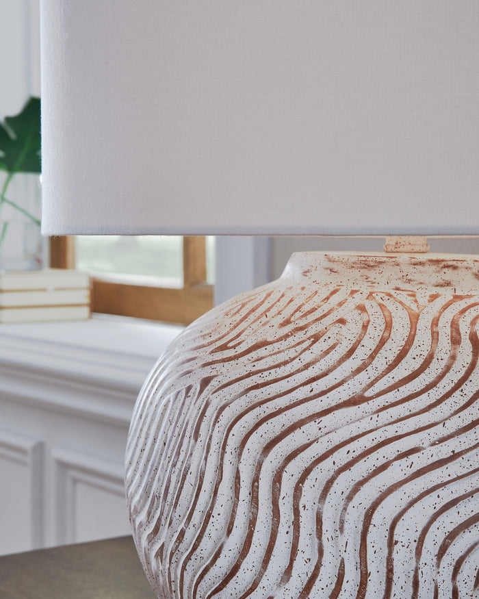Vien - Terracotta Table Lamp - Distressed White image 4