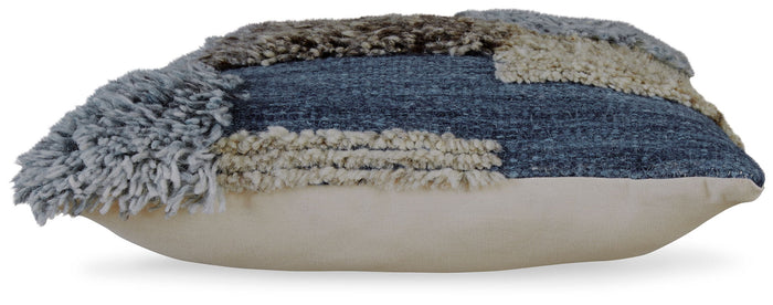 Gibbend - Pillow image 2