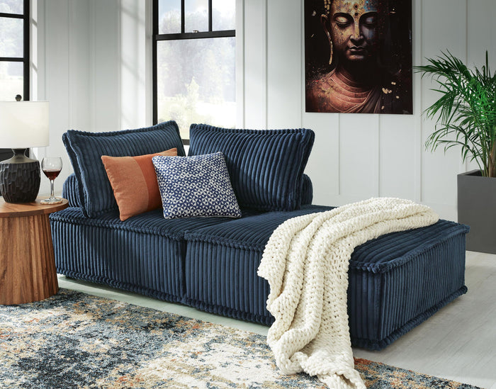 Bales - 2 Piece Sectional image 4