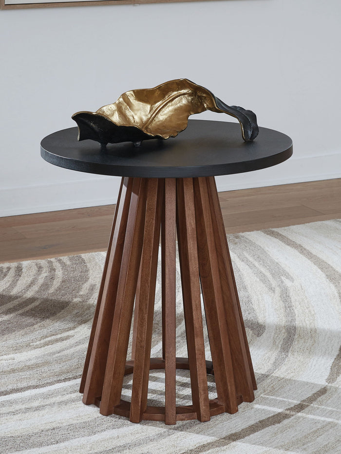 Kallari - Round End Table - Warm Brown / Black image 3