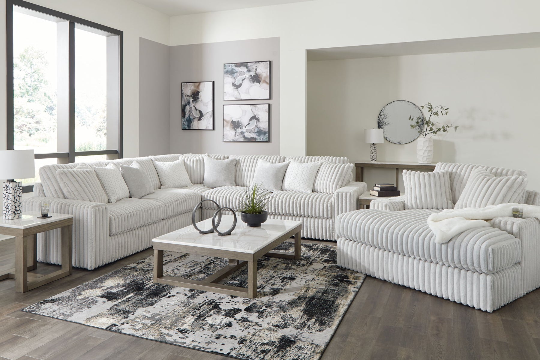 Gray / 4 Pc. - 3-Piece Sectional, Oversized Chaise