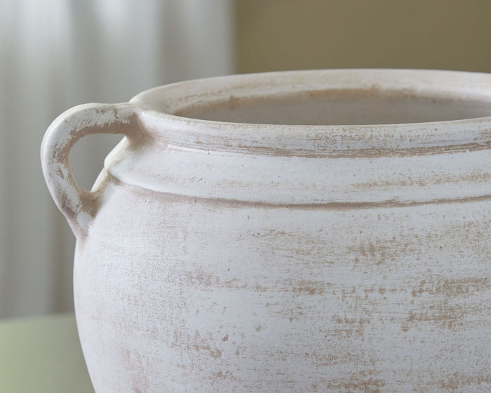 Meadie - 9" Vase image 7