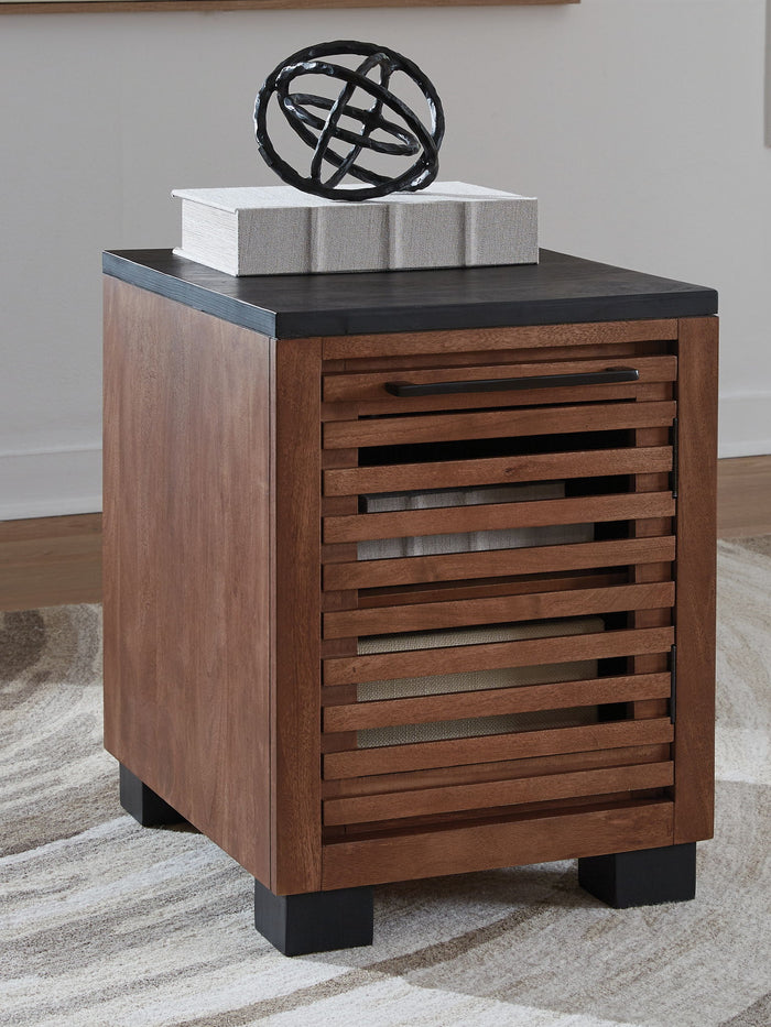 Kallari - Chair Side End Table - Warm Brown / Black image 2
