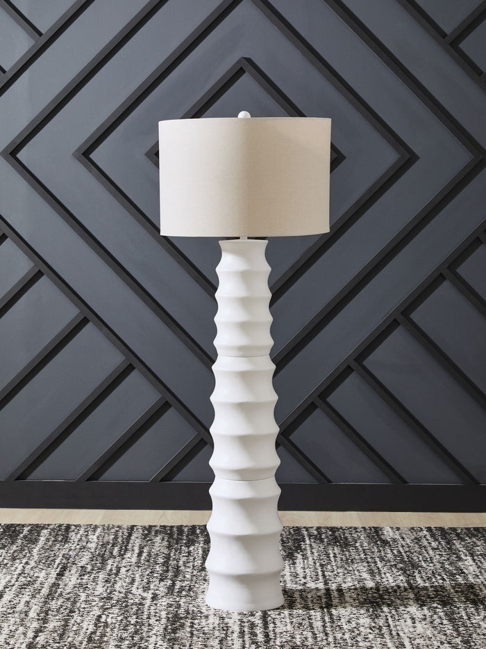 Veraleigh - Poly Lamp image 5