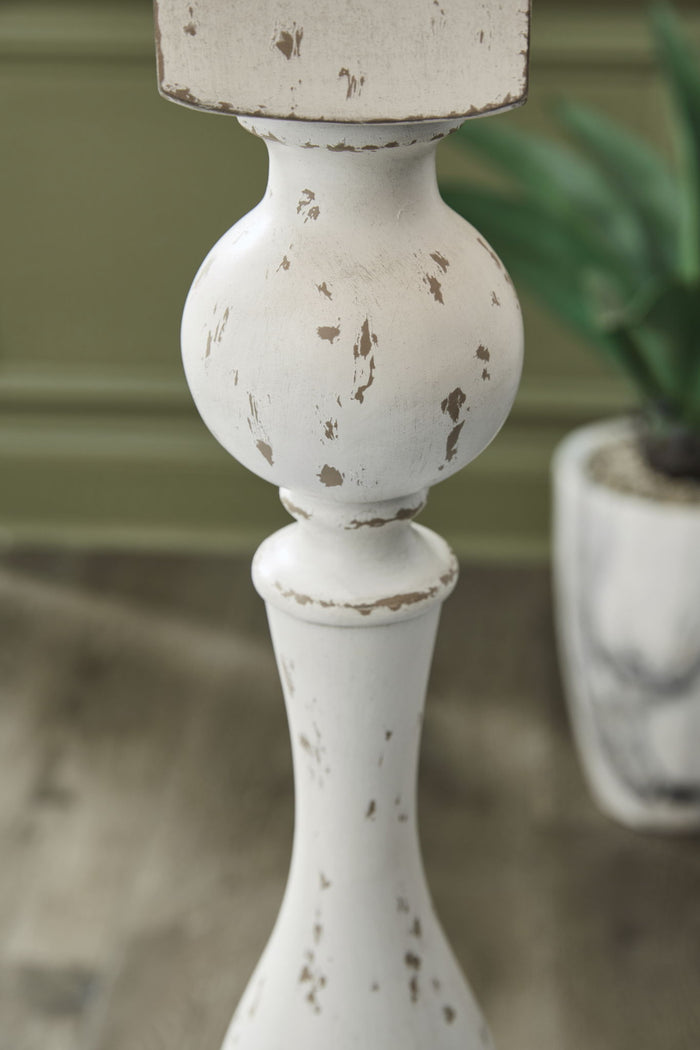 Madsbrook - Poly Lamp image 4