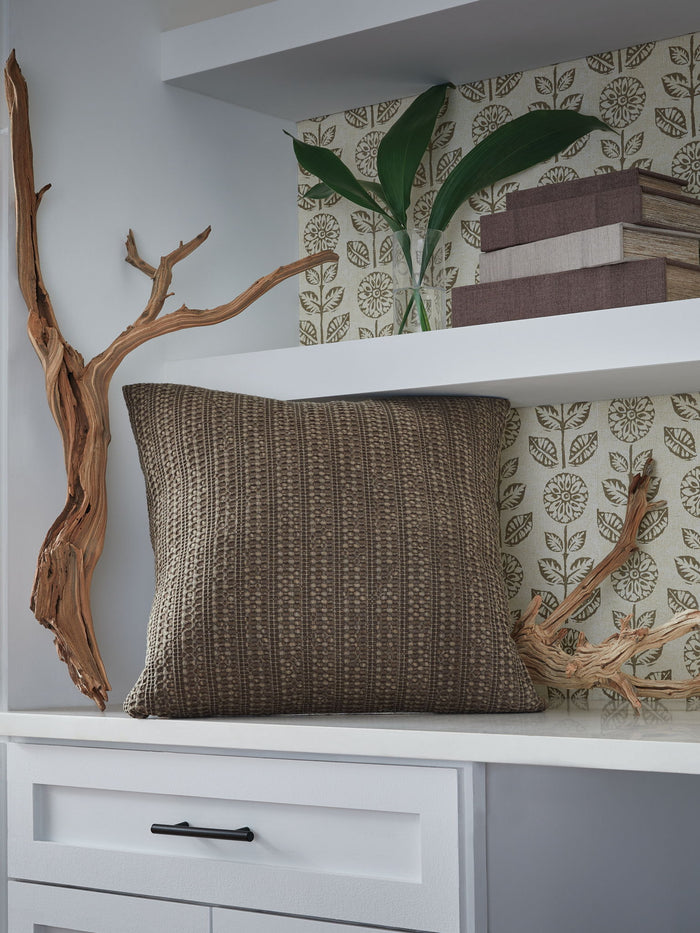 Landcher - Pillow image 3