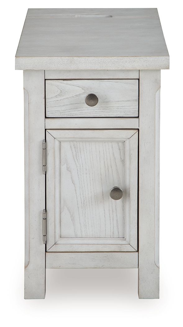 Robbinsdale - Table image 8