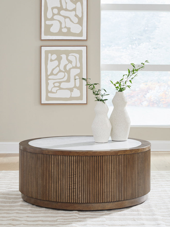 Hadonna - Round Table image 3