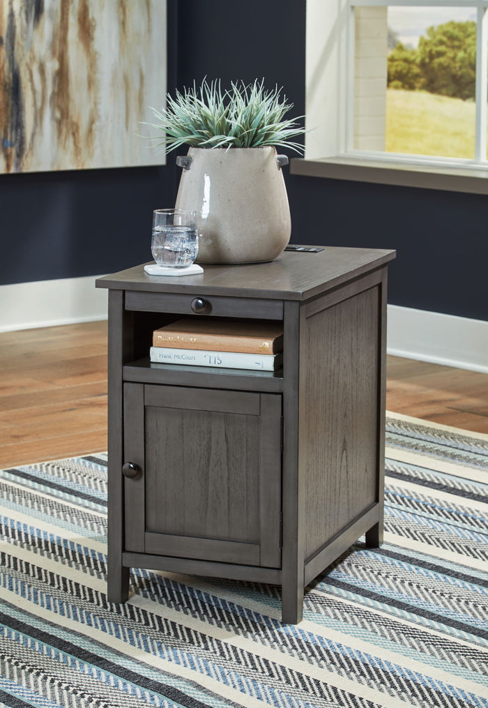 Treytown - Chair Side End Table image 10