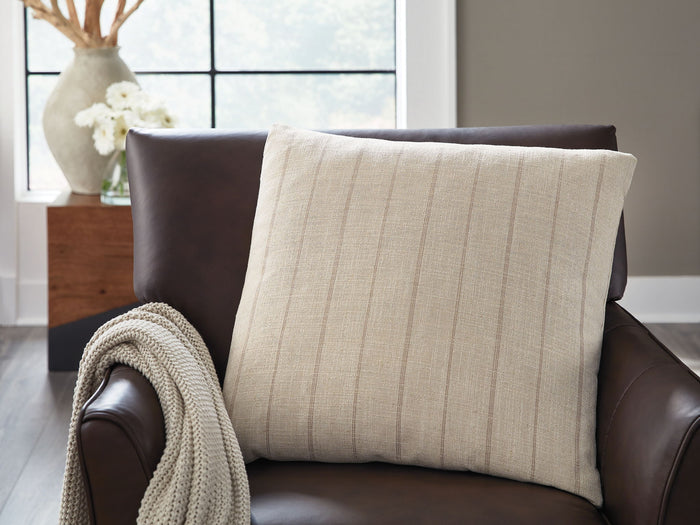Valwick - Pillow image 2