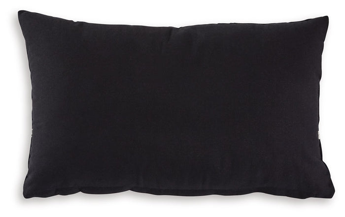 Gavrileigh - Pillow image 3