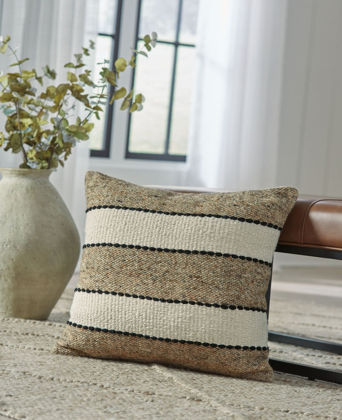 Rueford - Pillow image 4