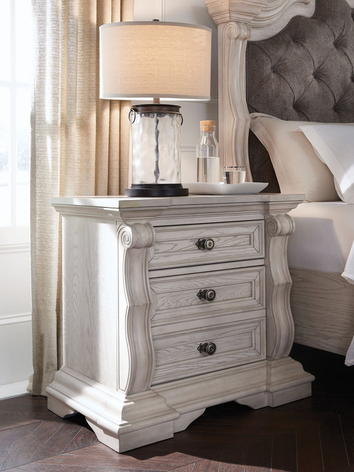 Bruchandi - Three Drawer Night Stand - Antique White image 3