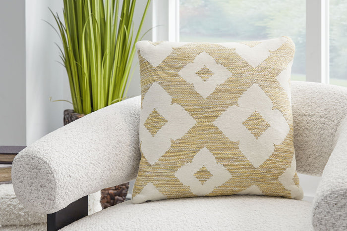 Brockner Next-Gen Nuvella - Pillow image 3