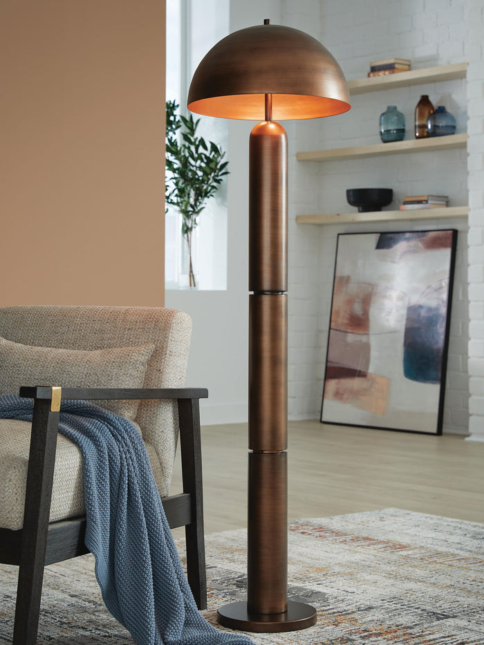 Wendfield - Metal Lamp image 9
